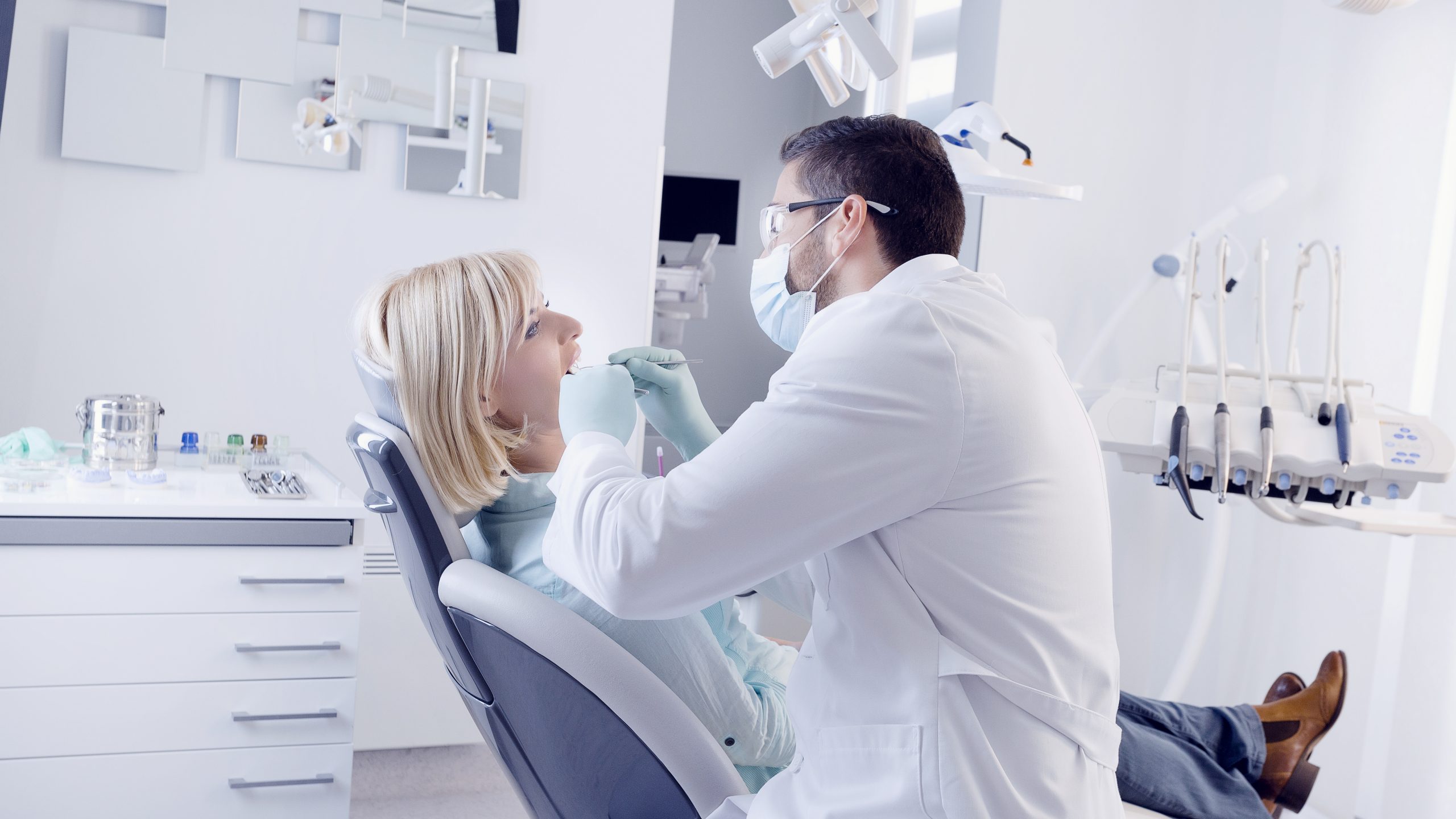 Dentist in Putnam, CT